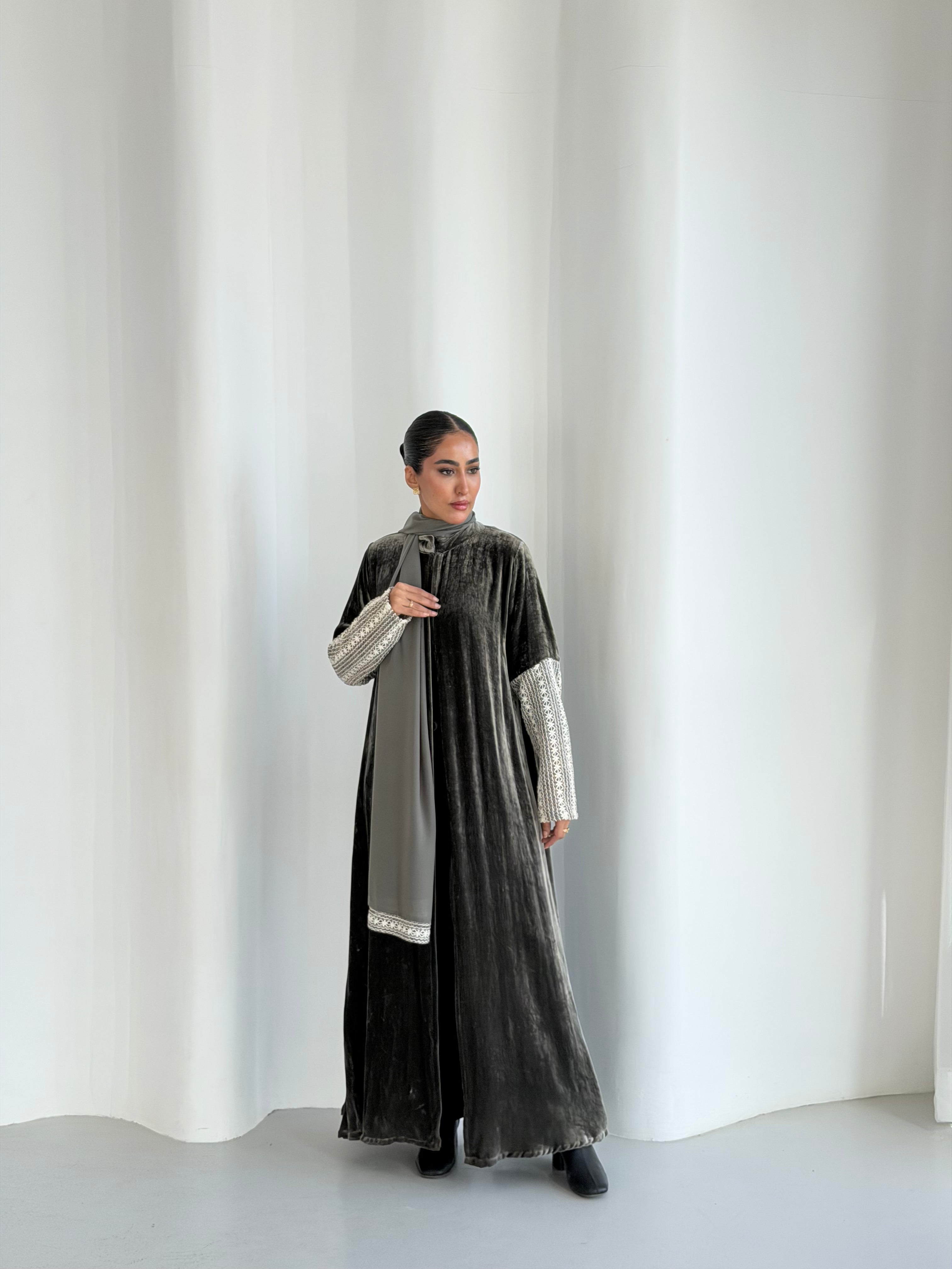 Pure Loom Abaya