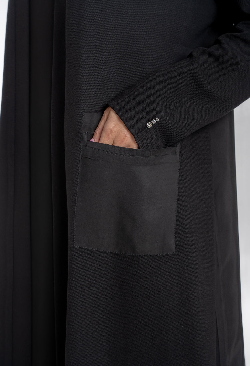 Noir Aura Abaya