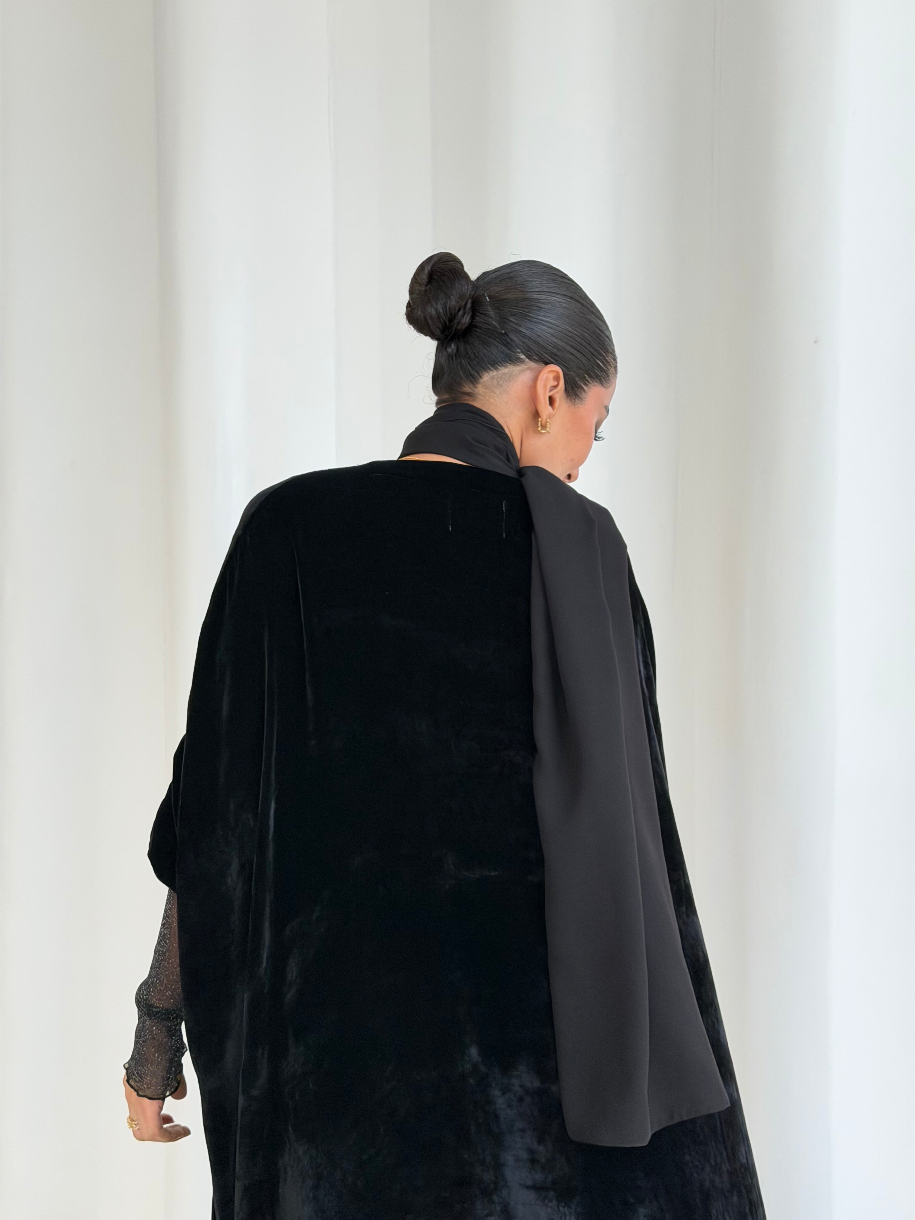 Midnight Loom Abaya